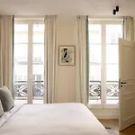 Luxurious Saint Honore By Onefinestay *