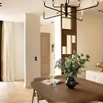 Luxurious Saint Honore By Onefinestay