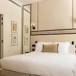 Luxurious Saint Honore By Onefinestay