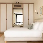 Luxurious Saint Honore By Onefinestay *