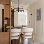 Апартаменты Luxurious Saint Honore By Onefinestay *