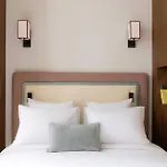 Luxurious Saint Honore By Onefinestay *