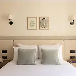 Luxurious Saint Honore By Onefinestay *