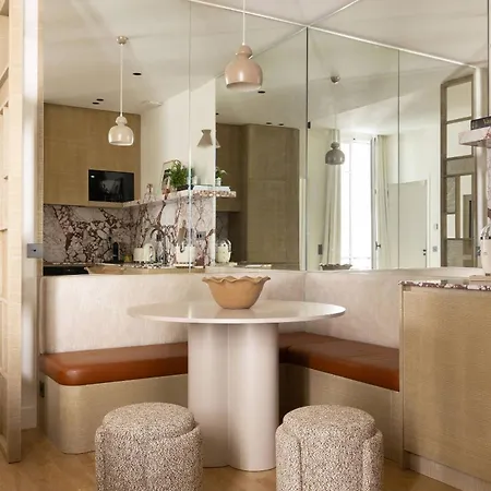 Luxurious Saint Honore By Onefinestay * Paris