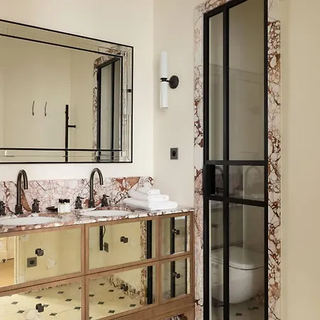 Luxurious Saint Honore By Onefinestay