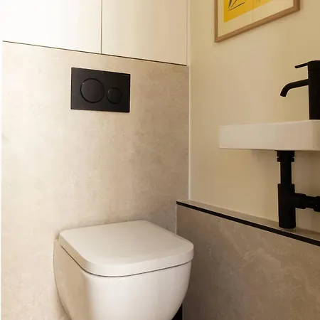 Luxurious Saint Honore By Onefinestay